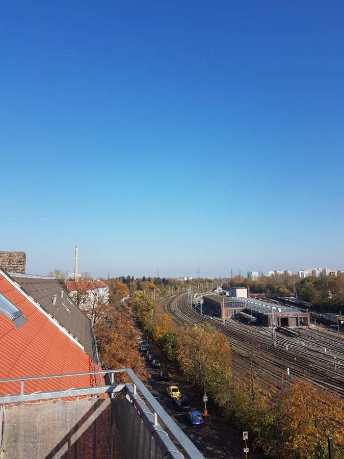 Helle Dachgeschosswohnung Fuer 8 Personen In Zentraler Lage 베를린 외부 사진