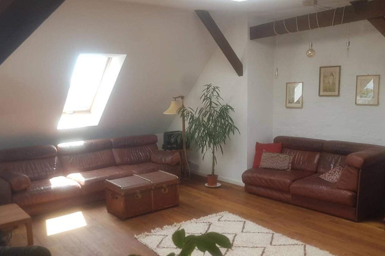 Helle Dachgeschosswohnung Fuer 8 Personen In Zentraler Lage 베를린 외부 사진